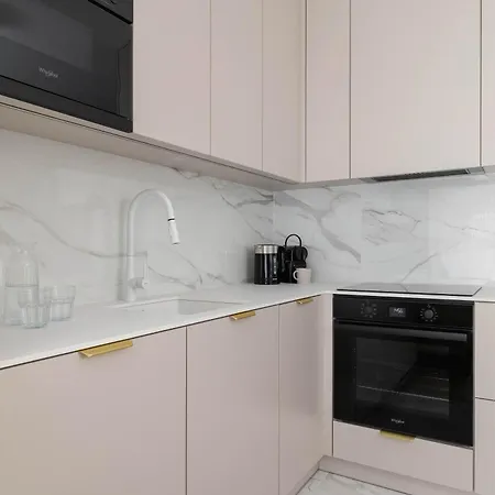 Exclusive With Parking Near Tauron Arena By Renters Daire *