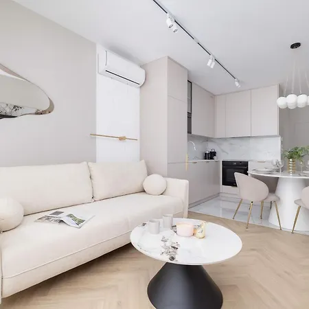Exclusive With Parking Near Tauron Arena By Renters Daire *