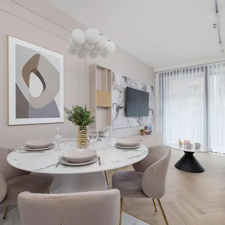 Daire Exclusive With Parking Near Tauron Arena By Renters